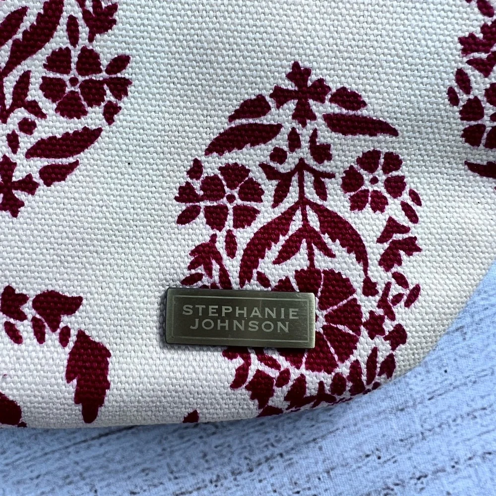 NWT STEPHANIE JOHNSON Loop Paisley Canvas And Vegan Hobo Bag 💗